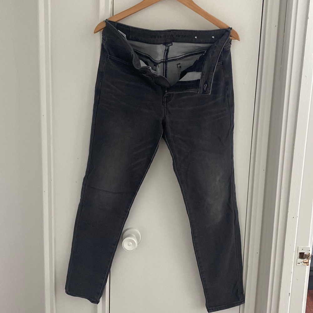 American Eagle super stretch jeans